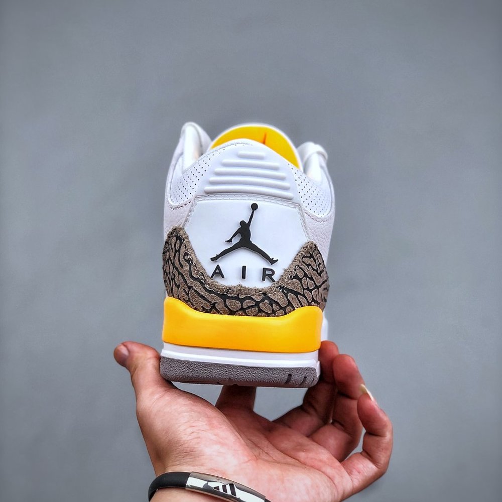 Air Jordan 3 Retro - Picture 7 of 9